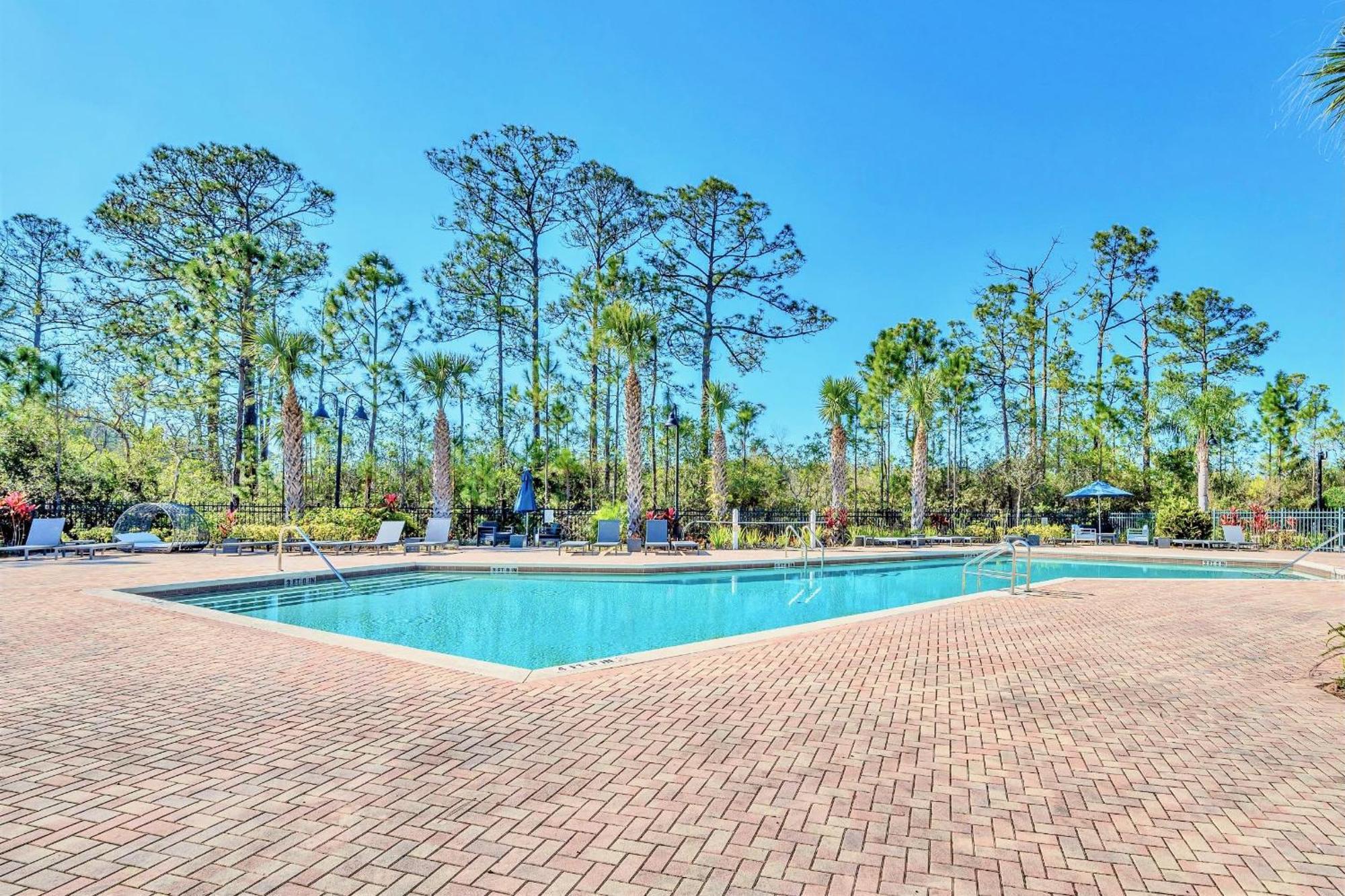 Luxury 2Br Condo - Pool & Hot Tub - Near Disney 奥兰多 外观 照片