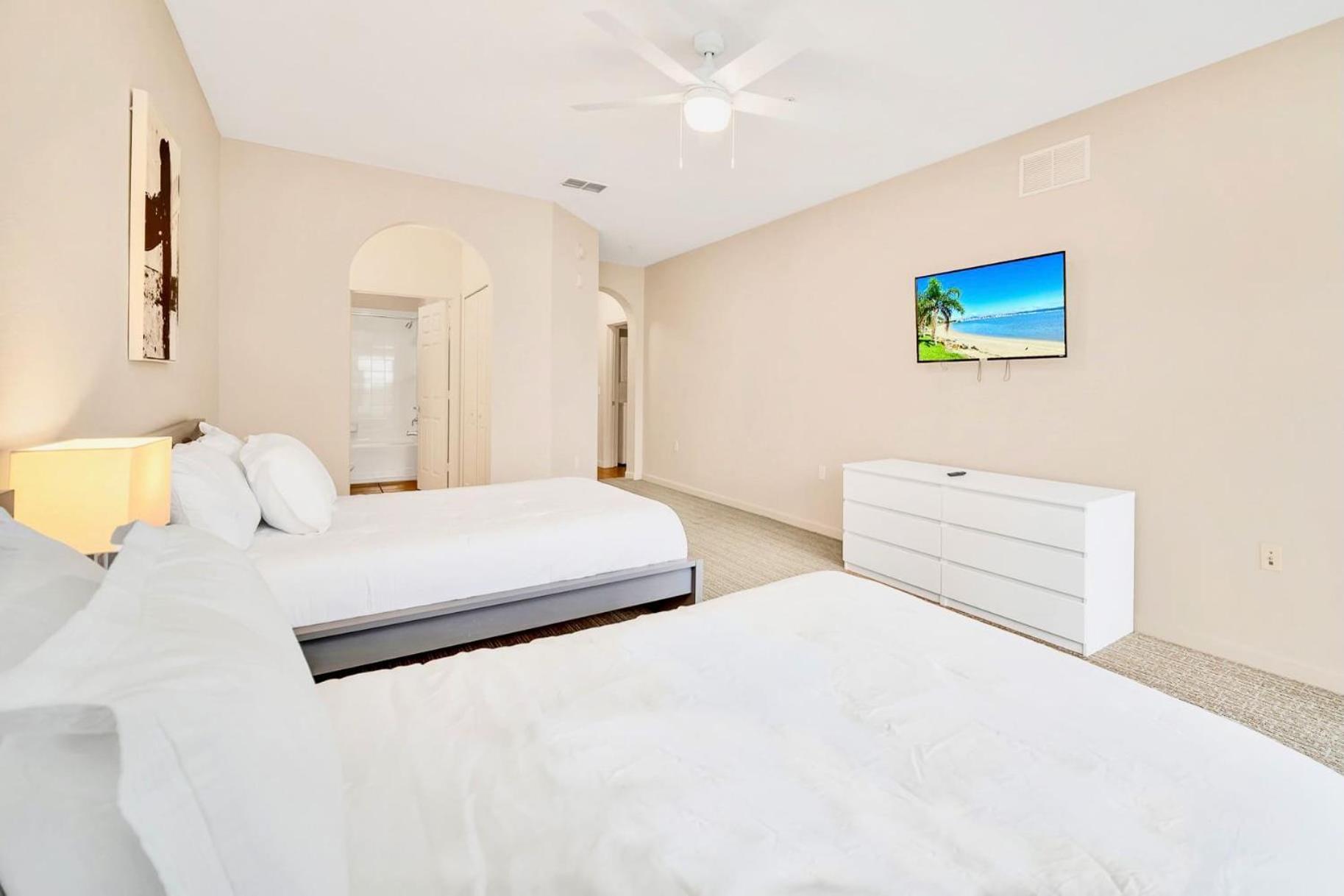 Luxury 2Br Condo - Pool & Hot Tub - Near Disney 奥兰多 外观 照片
